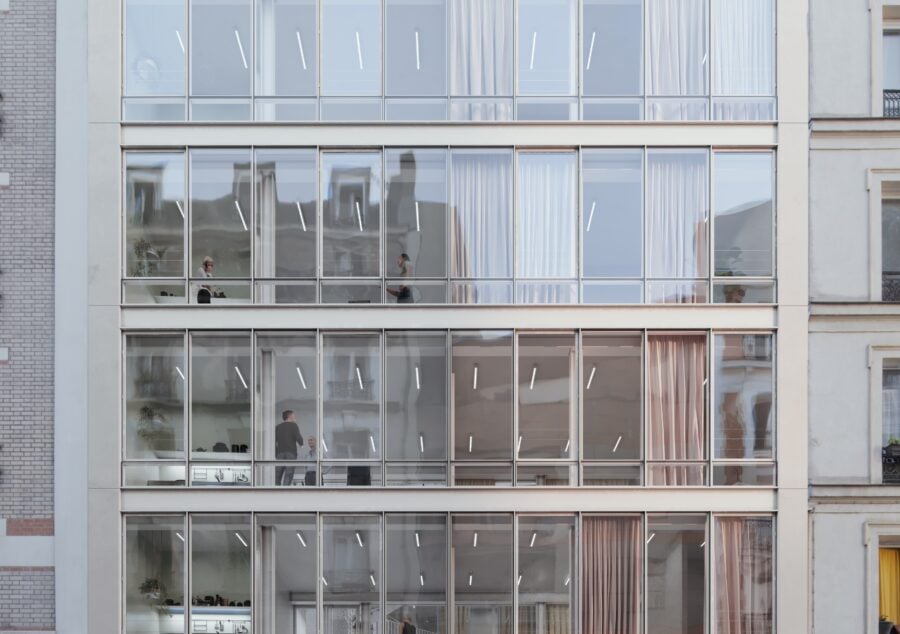 Ensemble mixte : centre de formation, espace sport, hôtel